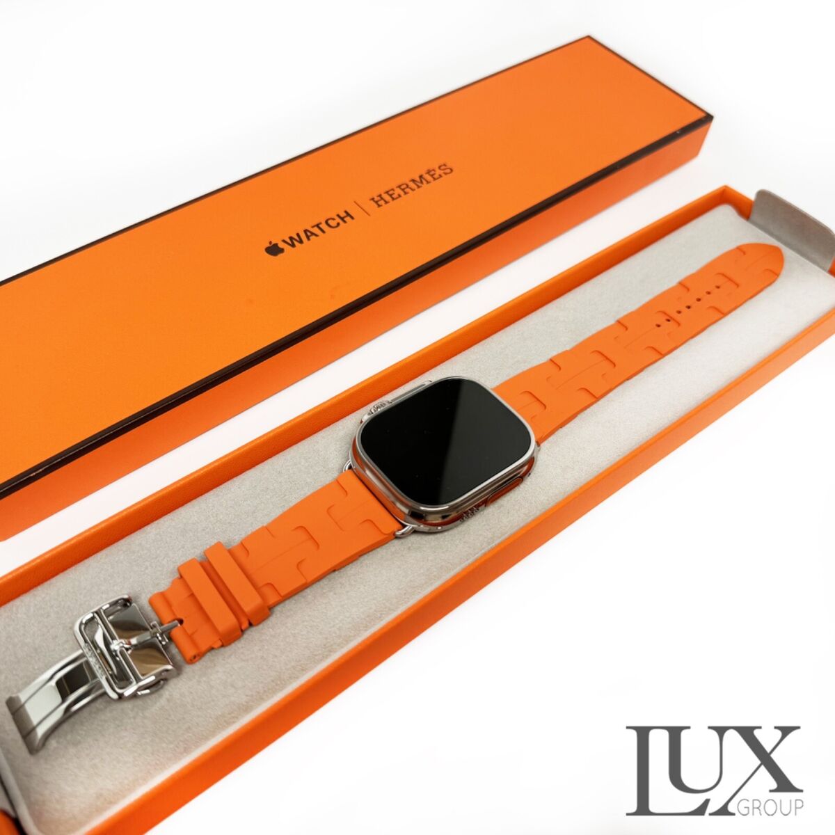 Hermes Apple Watch Ultra 2 Titanium 49mm Polished w/ Hermes Hermes Apple Watch Ultra 2 Titanium 49mm Polished w/ Hermes