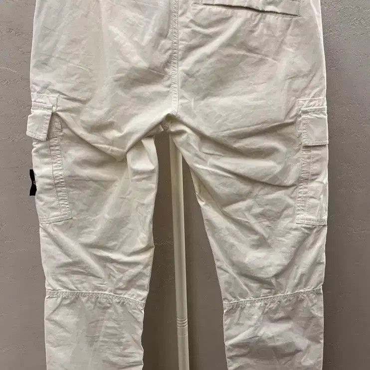 Stone Island White Cargo Pants W30 Men's Clothing thumbnail 2