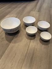 CorningWare 60th Anniversary Cornflower Measuring Bowl Set of 4 & .93 Bowl