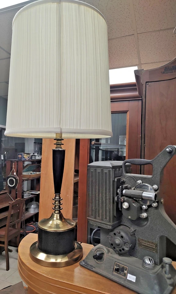 Candeeiro de mesa vintage dos anos 1960 com luz noturna - Imagem 2 de 4