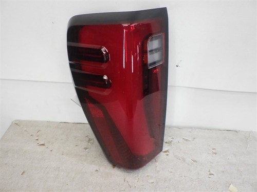 2024 Sierra Denali 2500 2500HD Driver Tail Light 1698991