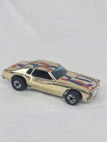 Hot Wheels Low Down Chevrolet Monte Carlo Stocker 1974 Gold Blackwall Hong Kong