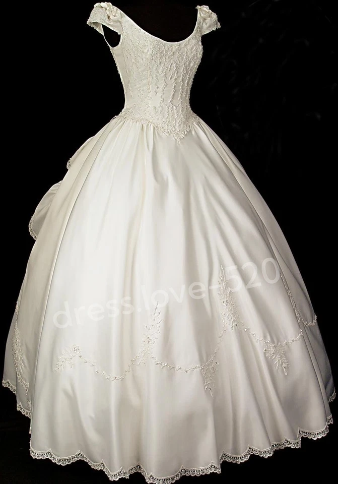 Vintage Wedding Dresses Scoop Neck Lace Appliques A Line Satin Bridal Gowns - Image 3 of 4