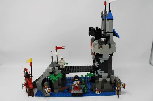 Lego Castle 6078 Royal Drawbridge - Complete w/ Instructions & Checklist
