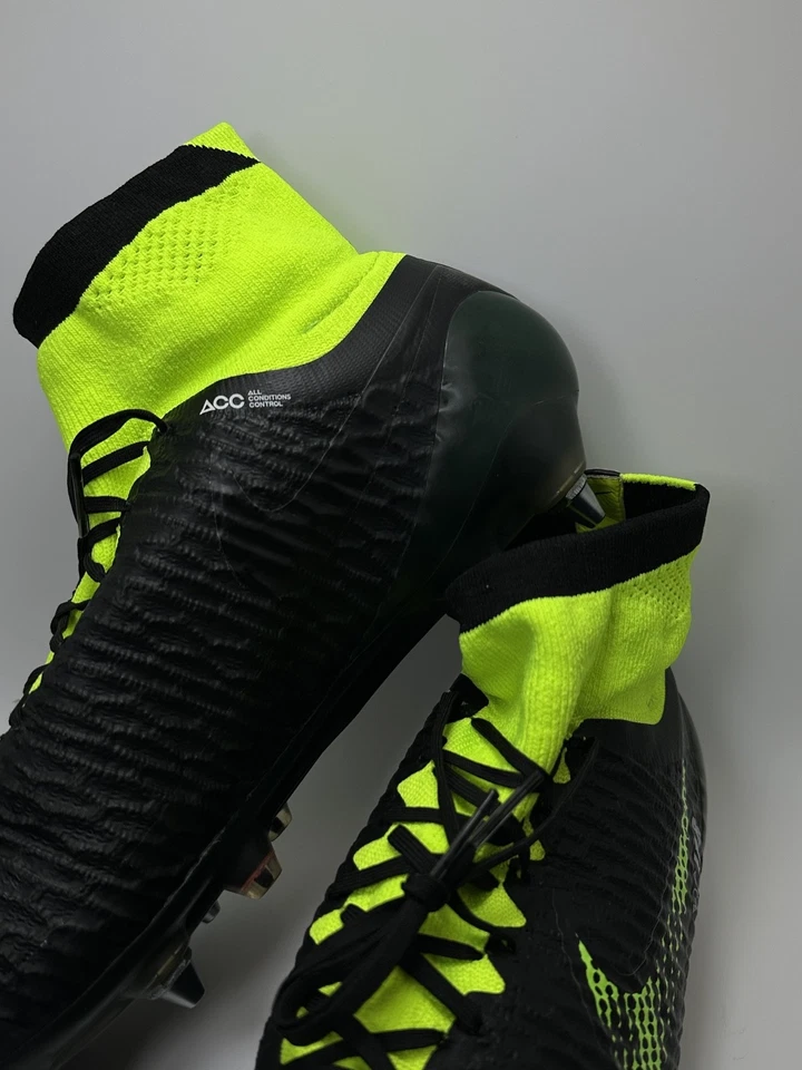 RARO! Nike Magista Obra 1 Stealth Pack FG Elite Pro ACC - Talla US 10.5 Usadas Foto 3 de 4
