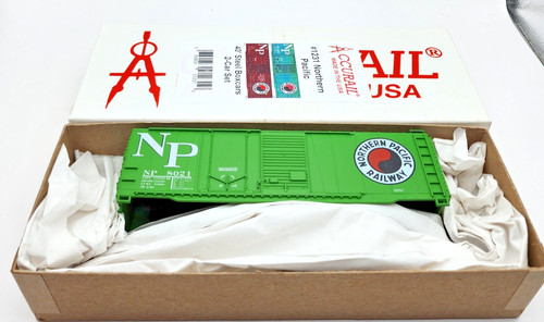 Coche combinado Accurail HO #1231 NORTH PACIFIC 40' VERDE puerta #8021 sin construir | Zustand: New