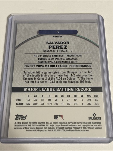 2025 Topps Finest Baseball Salvador Perez Green Refractor /75 KC ROYALS - Picture 2 of 2