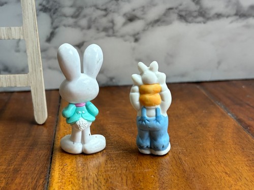 Easter Bunny Rabbit Decor Every Bunny Welcome Ladder & 4 Bunnies - Picture 7 of 10
