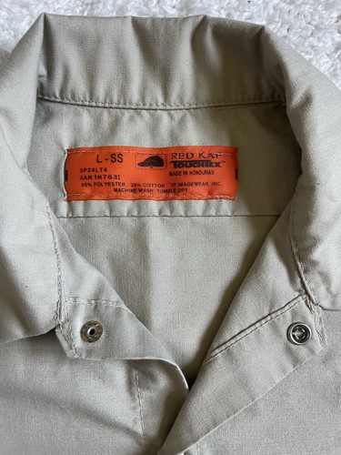 Vintage Office Space Initech "Work Sucks" Men's Work Shirt Red Kap Y2K VTG sz L - 第 4/8 張圖片