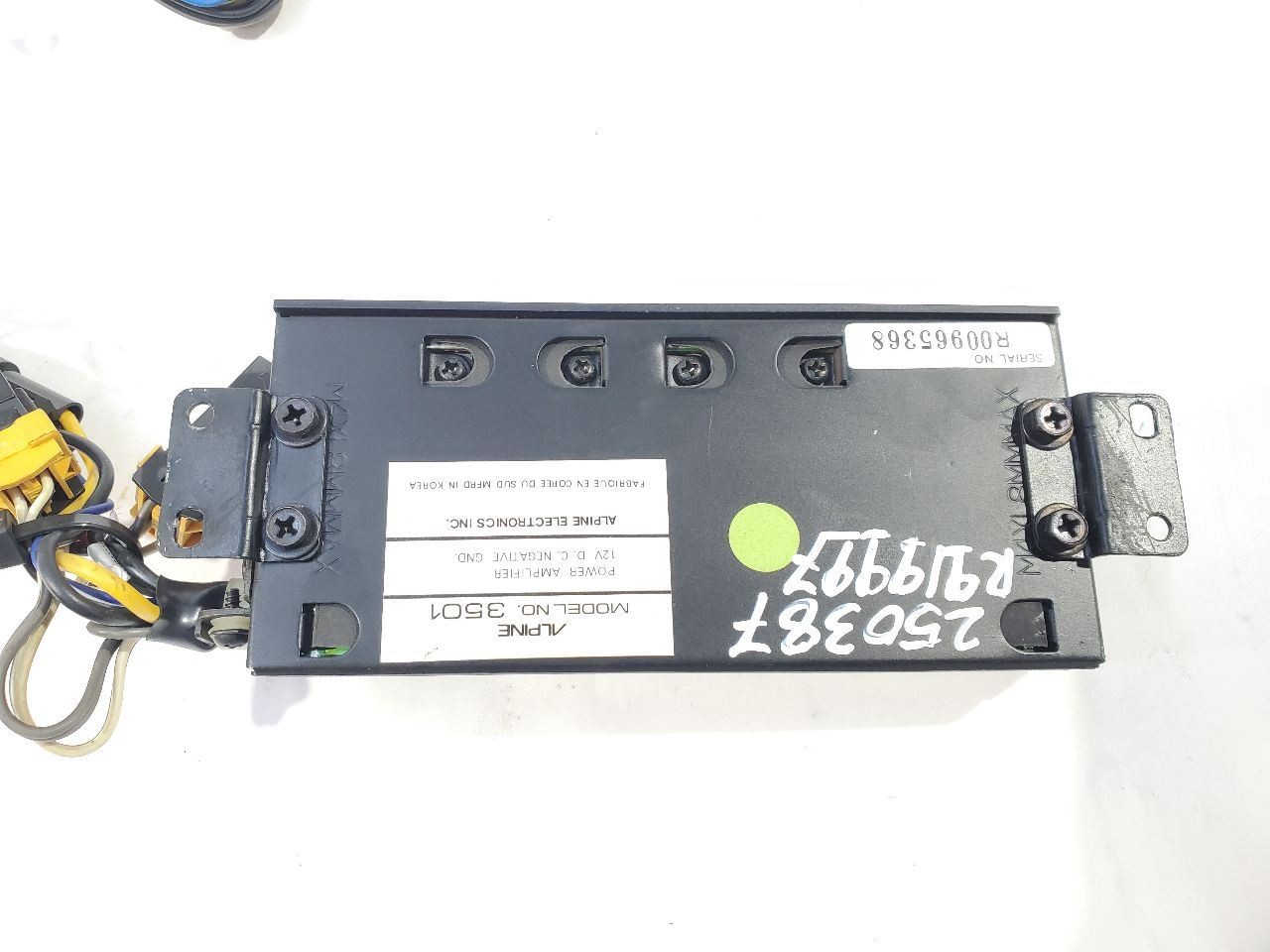 1991 Bentley Turbo R OEM Radio ALPINE 3501 Amplifier