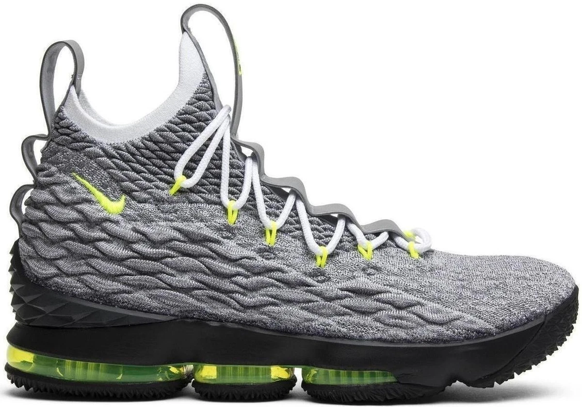 【美品】NIKE LeBron15 AirMax95 29.5cm人気モデル Nike LeBron 15 PE Air Max 95 for Sale | Authenticity Guaranteed | eBay