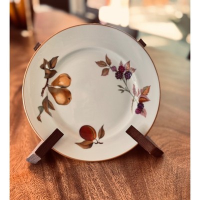 Royal Worcester Evesham Vale Salad/Dessert Plate Gold Rim Fruit England 8.25''