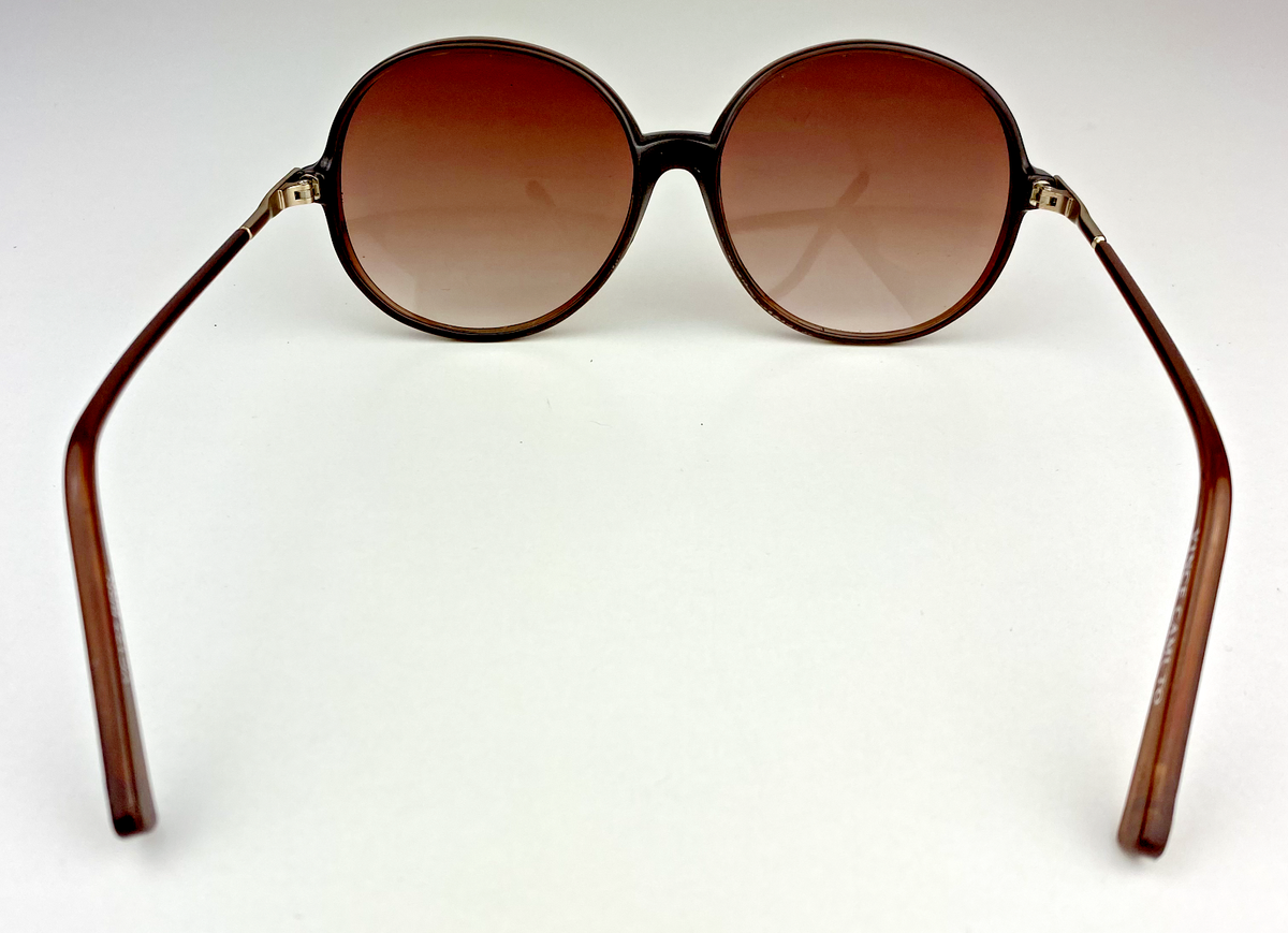 Vince Camuto Oversized Sunglasses Gradient VC127 Brown Round  display picture 2