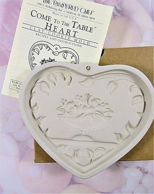 Pampered Chef Clay Cookie Mold 2913 Come To The Table Heart 1999 USA NIB eBay