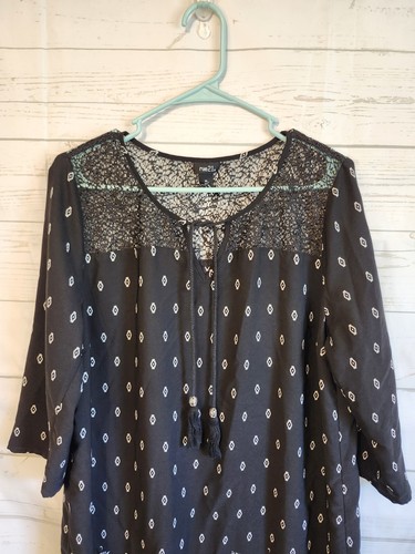 Rue 21 Ladies Size XL 3/4 Roll Sleeve Midi Dress Lace Neck Tassel Floral - Picture 4 of 14