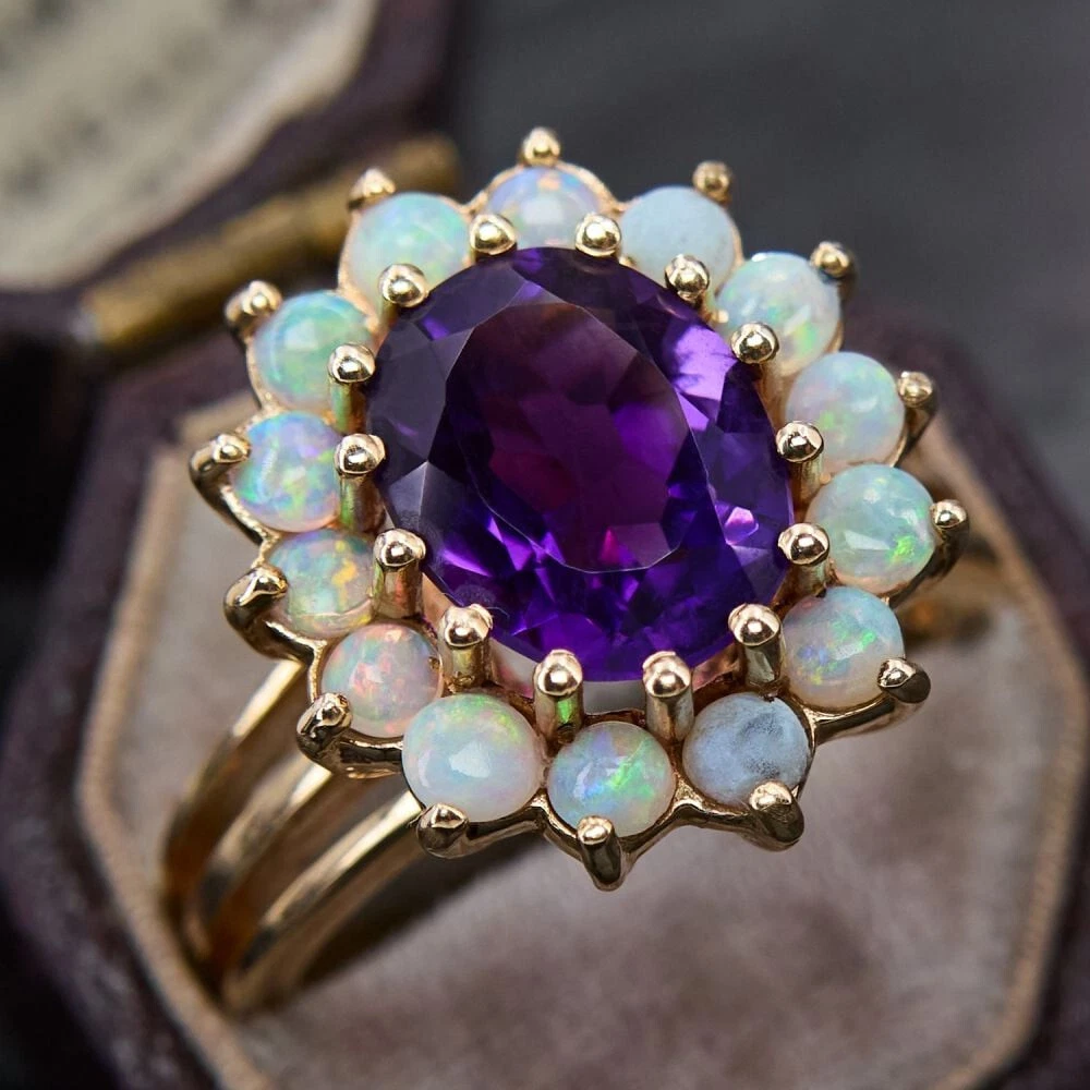 Anello Ovale Con Pietra Di Nascita Ametista 1,00 Ct E Diamanti In Oro Giallo 10k Lv
