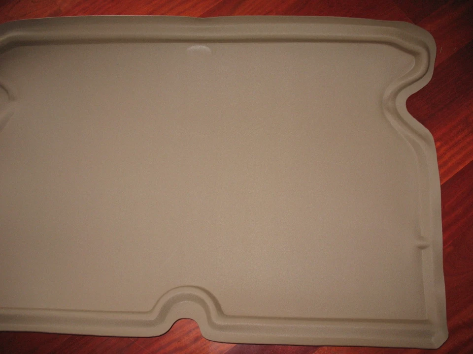 LUND Catch-All Xtreme Floor Cargo Mat 01-06 Chevy/GMC Yukon Sub 03-06 Escalade Foto 3 de 4