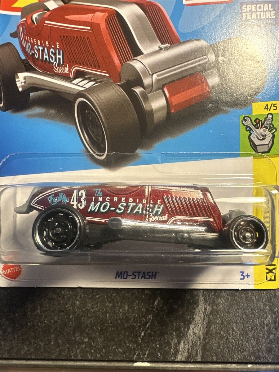 Hot Wheels Brick And Motor - LEGO Compatible Car (Dark Blue, Red And Silver) 1/5 Experimotors - 2024-25/250 (Short Card) - COMES IN A KLAS CAR KEEPER SHORT CARD PROTECTOR CASE