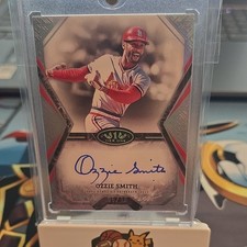 Topps Tier One 2020 Ozzie Smith Silver Ink Autograph /10 St. Louis Cardinals