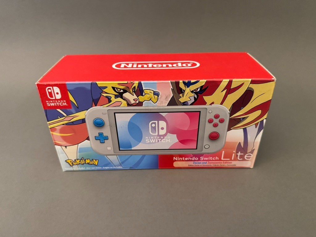 Limited Edition Sword And Shield Nintendo Switch Lite Nintendo