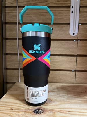 NEW Stanley 30 oz IceFlow Tumbler With Flip Straw Hyper Geo