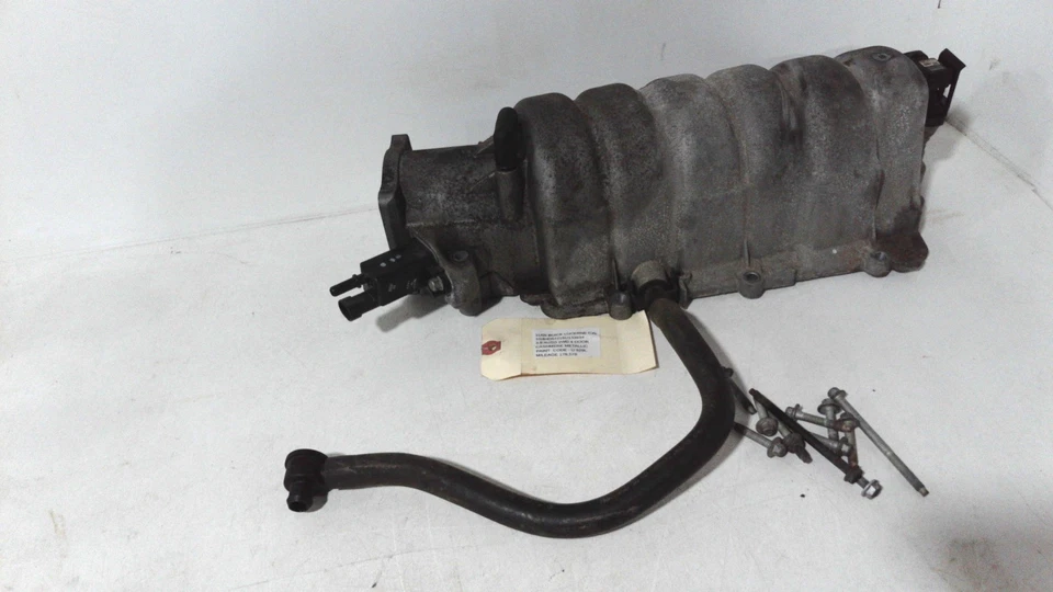 12573322 12598924 2006-2011 Buick Lucerne upper intake 3.8 - Image 3 of 4