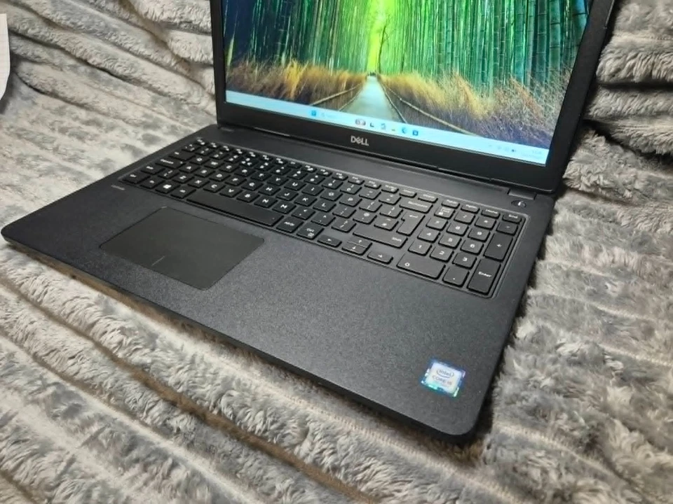 Dell Latitude 3580 · i5-7200U · 8GB · 240GB, photo 3 of 5