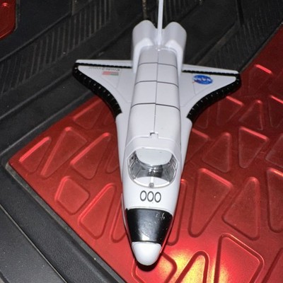 NASA Space Shuttle Endeavor , Darin 2019, Diecast, Pull Back Works. 8in Long