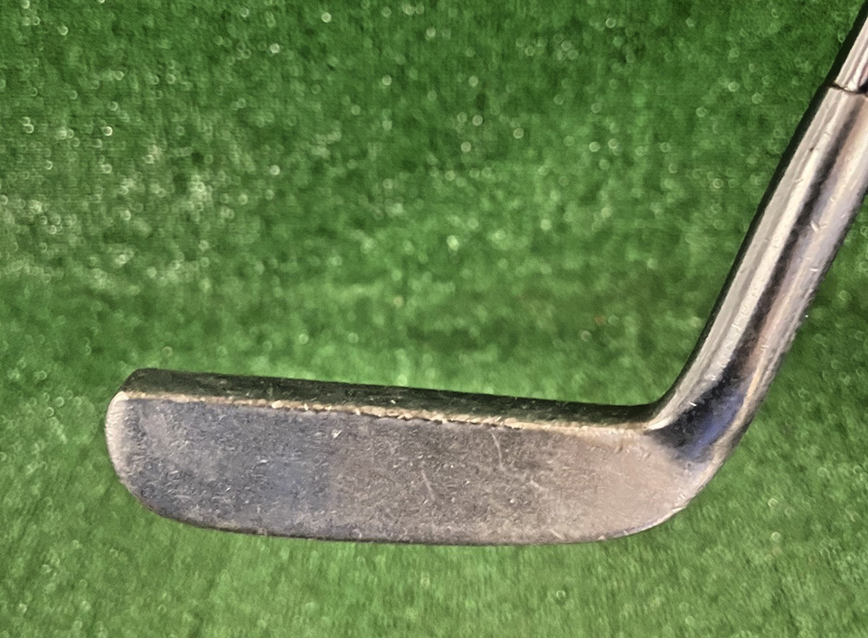 The Wilson 8802 Napa Blade Putter Steel 35