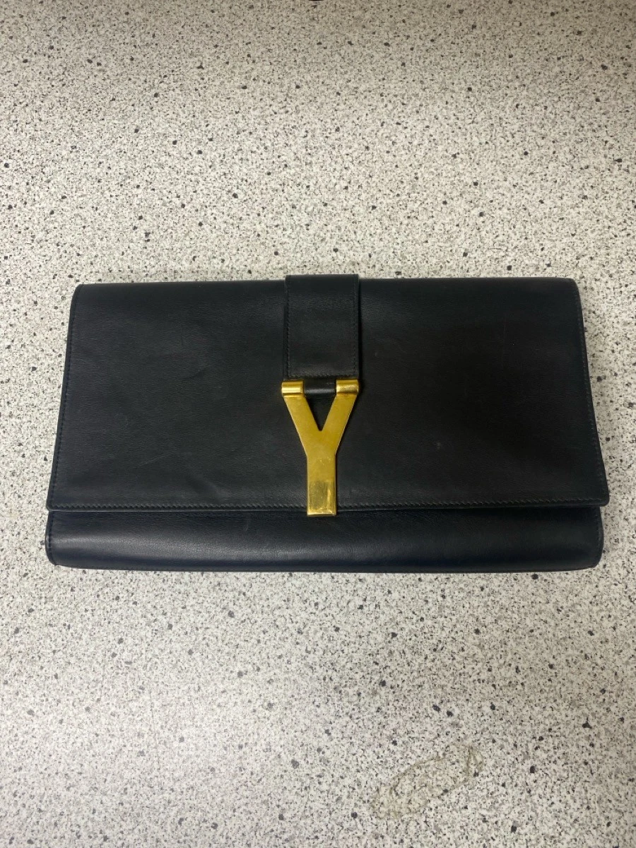 Saint Laurent — YVES SAINT LAURENT Y LIGNE CHAIN WALLET CLUTCH (E16003120)