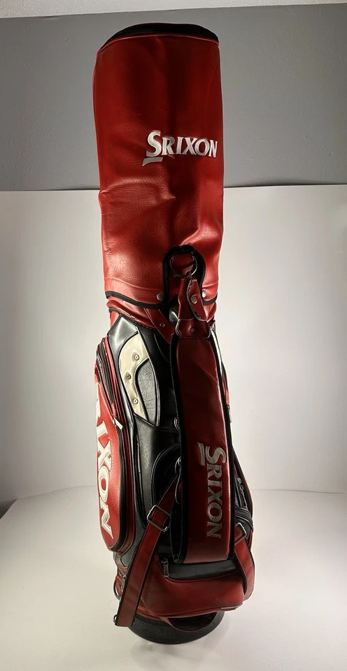 Bolsa de golfe Srixon capa de chuva couro vermelha - Imagem 3 de 4