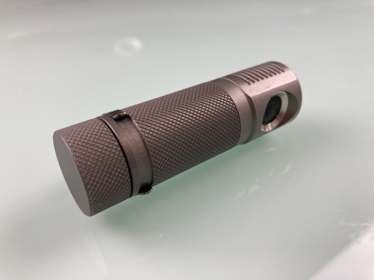 MINT S. Rare Zebra Light Zebralight SC80 Dual Power CR123 MINT S. Rare Zebra Light Zebralight SC80 Dual Power CR123