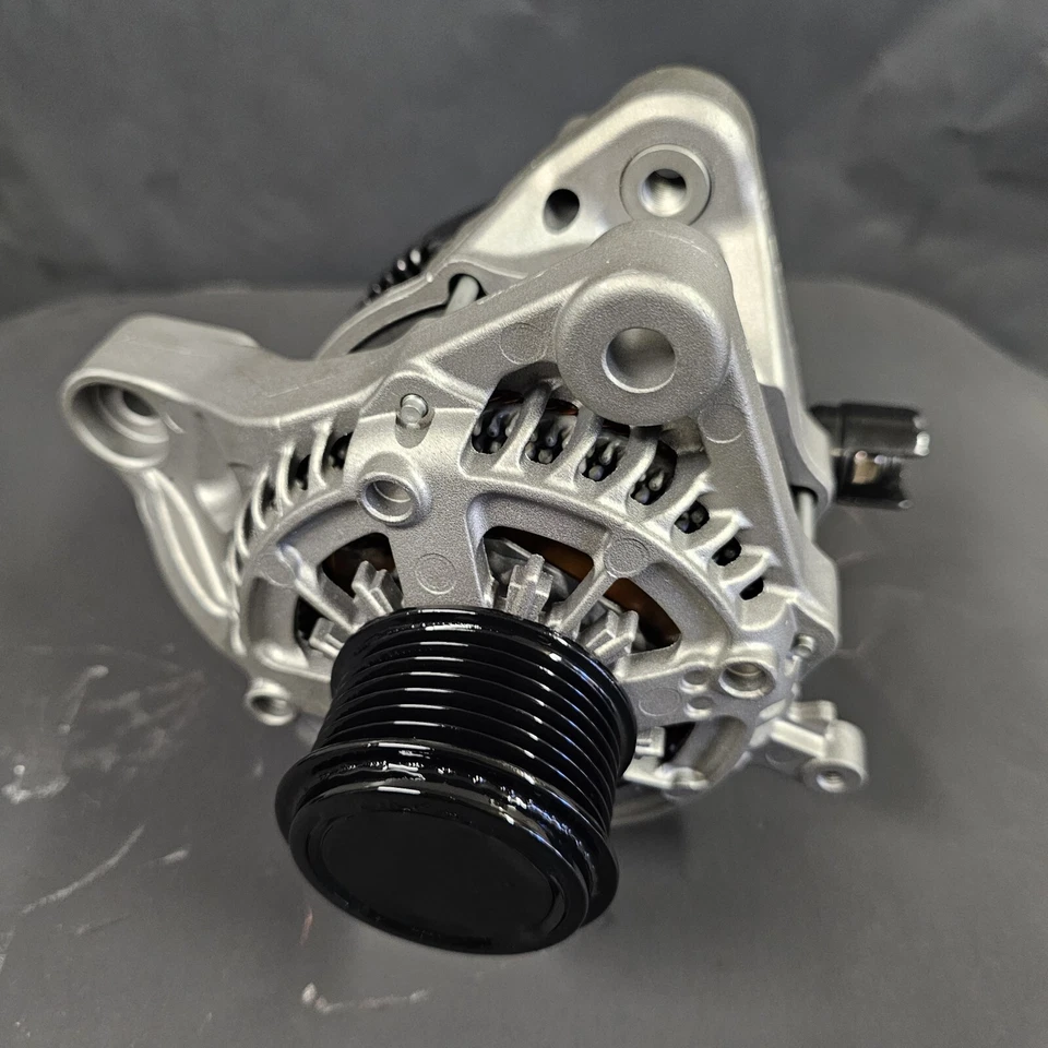 Alternador Honda CR-V L4 2,4 litros 135 amperios K24W9 2015-2019 reman 1 año de garantía Foto 4 de 4