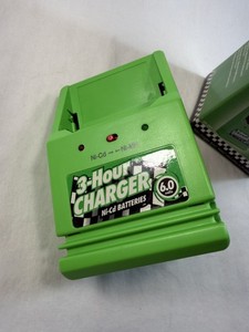 Radio Shack 3-Hour Charger Ni-Cd, Ni-MH RC 23-351