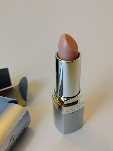 Avon Beyond Color Acondicionador Labial con FPS 15 LEER DESCRIPCIÓN (KP) - Imagen 2 de 3