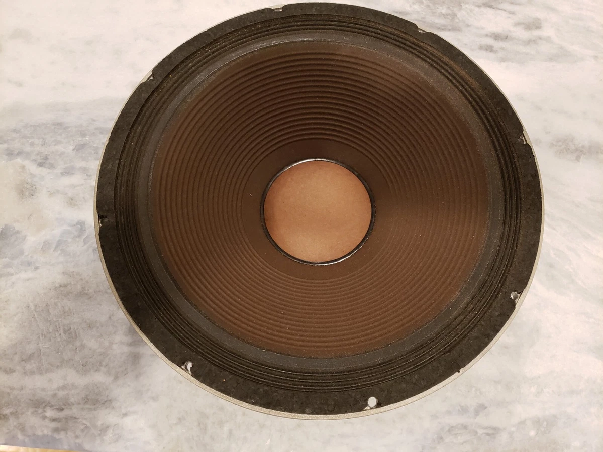 Speaker 15 black widow 2025