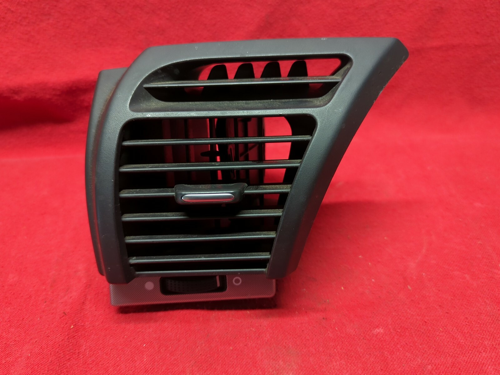 2004 2005 2006 Acura TL FRONT DRIVER LEFT Dash Panel Air Vent Duct Outlet