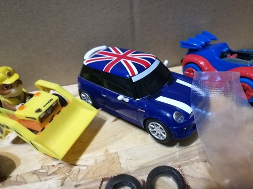 6x Carrera, Scx, Hotwheels 1/32, 1/43, 1/50 analogue slot cars + hood, pieces - Picture 7 of 13