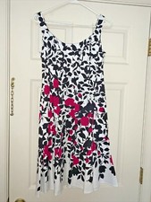 NINE WEST Fuchsia Black White Floral Swing Pleat SEXY DRESS Size 4 ❤️tb12m23