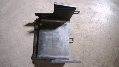 Hintere Abdeckung Batteriekasten 3C0915336A 1598 CCM 77 KW VW Passat 1.6 TDI DPF