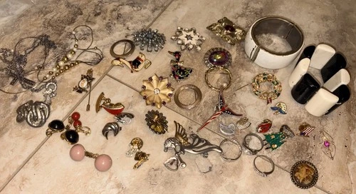 Vintage Costume Jewelry Lot 1950s–1970s | Brooches Rings Earrings Lucite Mod