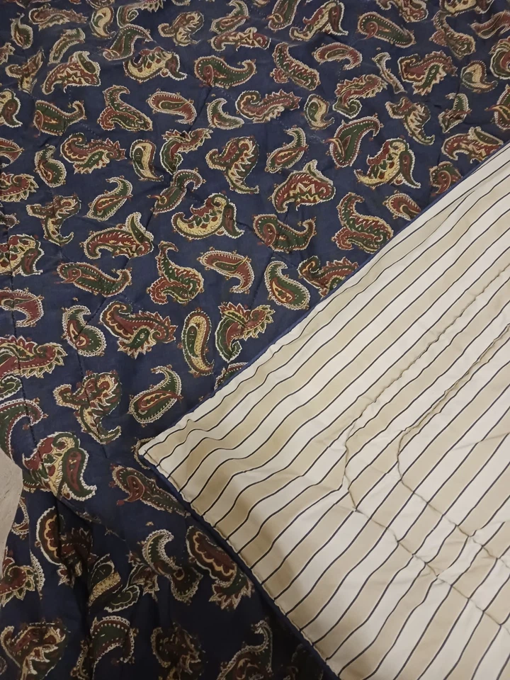 Vtg 90s Laura Ashley Navy Grand Paisley Reversible Full Comforter Made In USA - Image 3 of 4