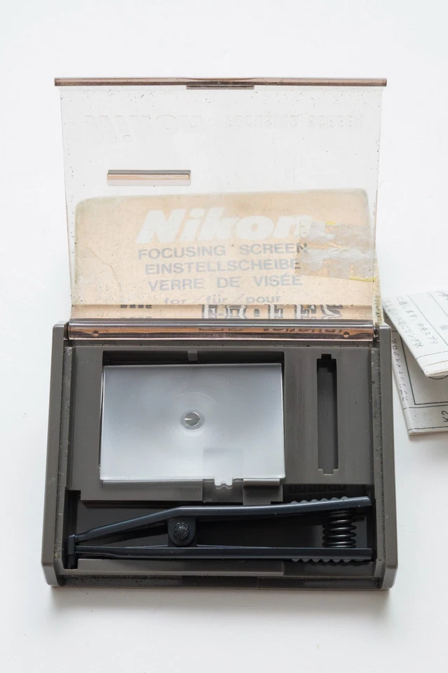 Pantalla de enfoque Nikon tipo K2 con microprisma de imagen dividida para FA, FE2, FM2 con caja Foto 2 de 2