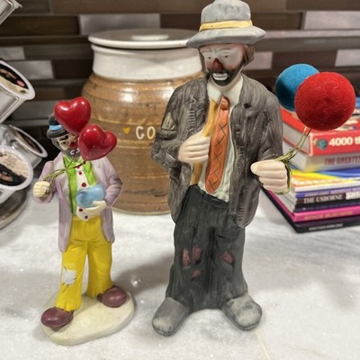 2 Flambro Emmett Kelly Jr. Collection Clowns With Balloons 7  & 9'' Tall
