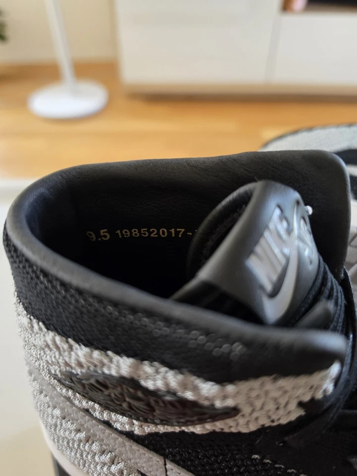Nike Air Jordan 1 Retro High Flyknit Top Herren Sneaker EU 43 Schwarz Grau (DS) - Bild 4 von 4