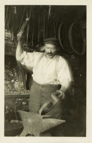 FORGERON Photographie ancienne originale vintage métier d'autrefois vers 1940 - Afbeelding 1 van 1