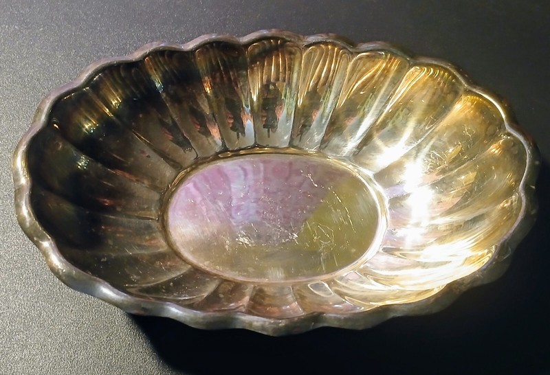 Reed and Barton  - TRAY - Worlds Finest Silver plated ware - Made in USA