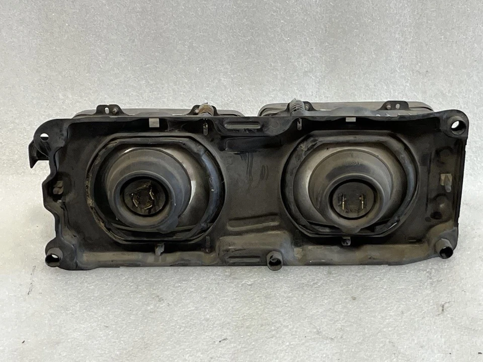 1985 HONDA ACCORD SEDAN LEFT DRIVER SIDE HEADLIGHT HEADLAMP - Image 2 of 4