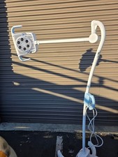 Welch Allyn Green Series GS 900 LED Procedure Light  Rolling Stand  Tested