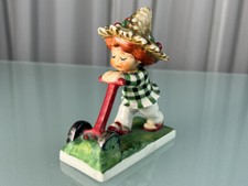 Goebel Porzellan Figur Charlot Byi 49 Junge 12,5  cm. 1 Wahl Top Zustand     